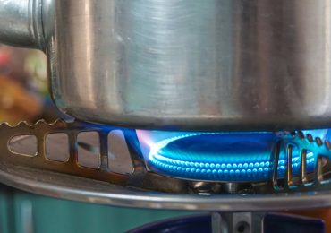 HashHeat 2025: Ogrzewanie domu koparką BTC – projekt hydrauliki, koszty, podatki (Polska)