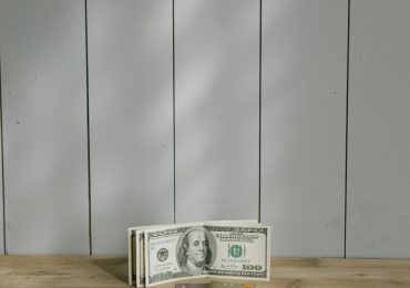 Stablecoiny offline: SMS, LoRa i jednorazowe vouchery eCash. Jak zbudować płatności krypto bez Internetu